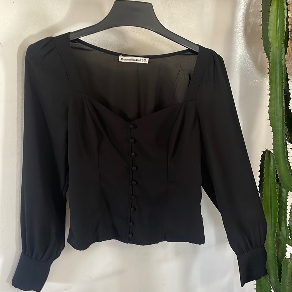 Abercrombie & Fitch top